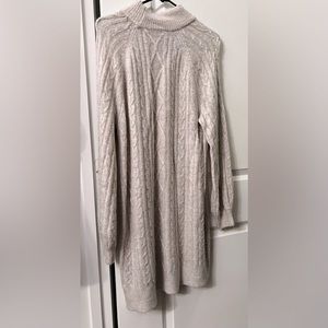 Sweater dress cream/tan depends on lighting